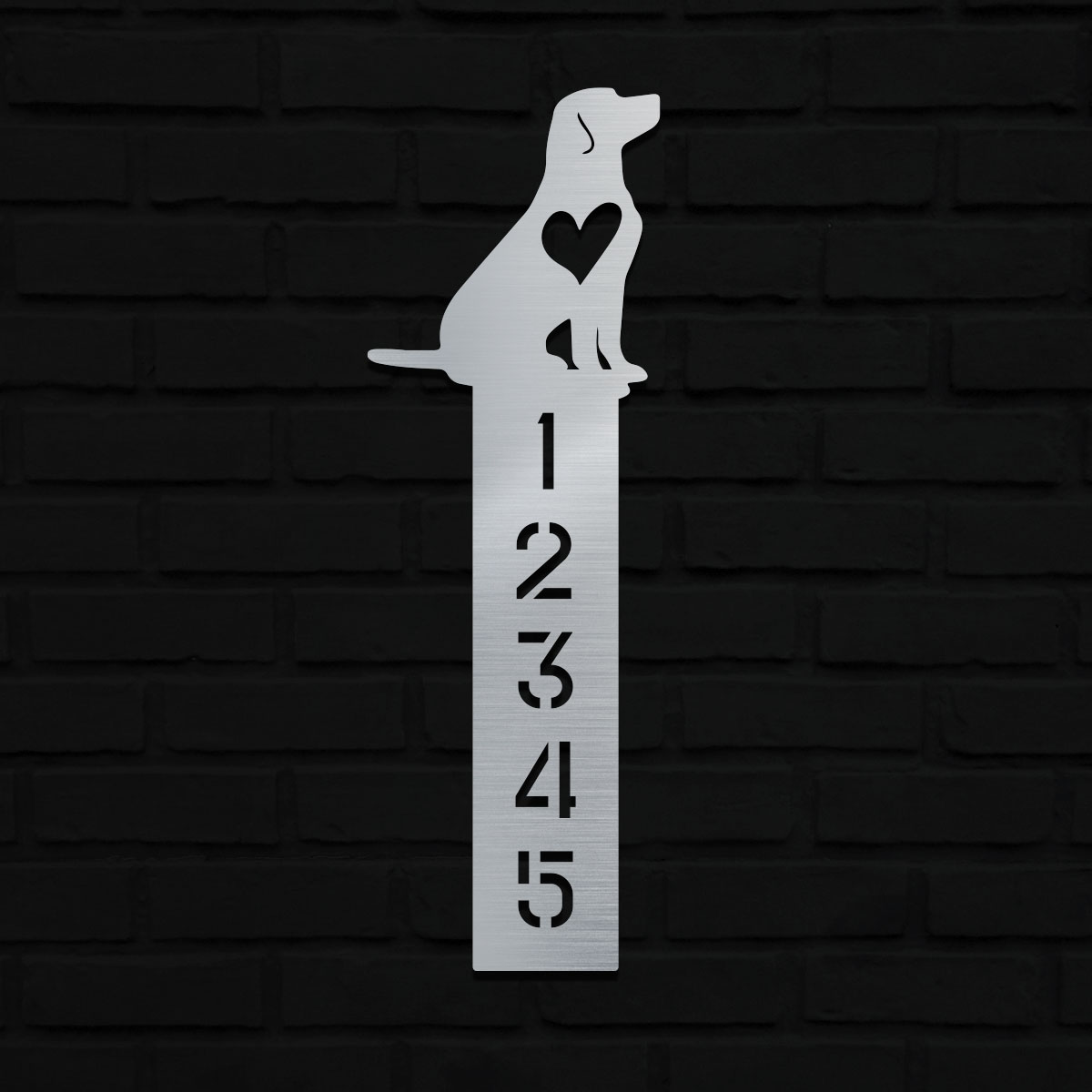 Dog and numbers – silver – Dark brick wall